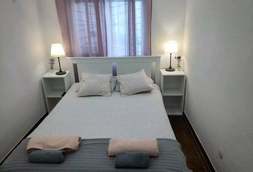 هتل Oriente Dna Studios & Rooms