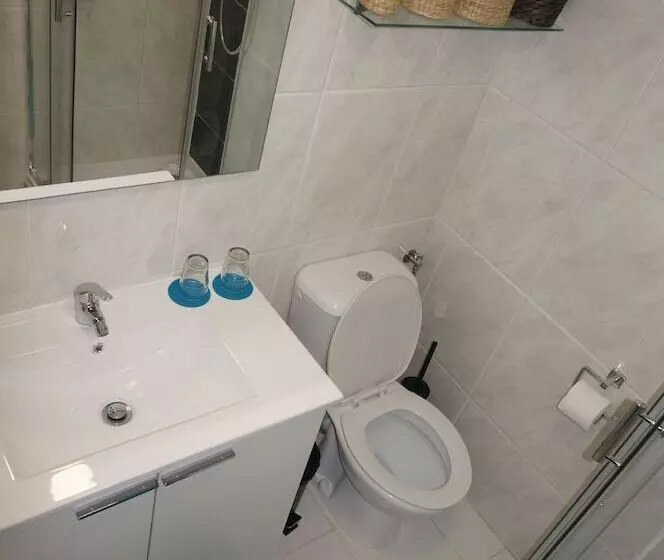 هتل Oriente Dna Studios & Rooms