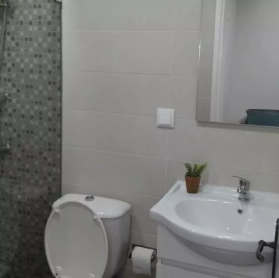 هتل Oriente Dna Studios & Rooms