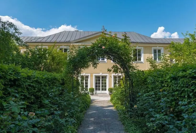 هتل Palais Trapp