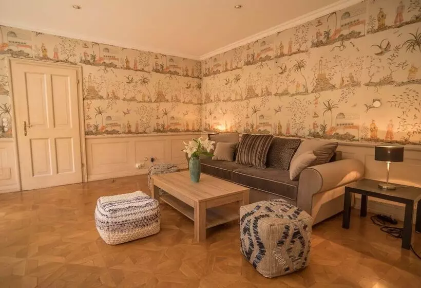 هتل Palais Trapp