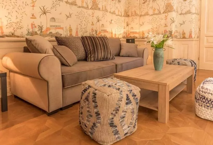 هتل Palais Trapp