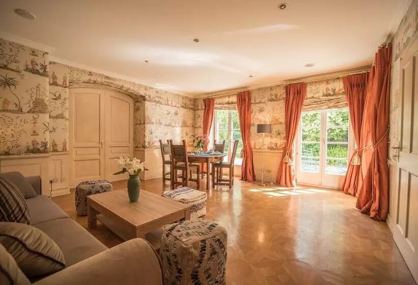 هتل Palais Trapp