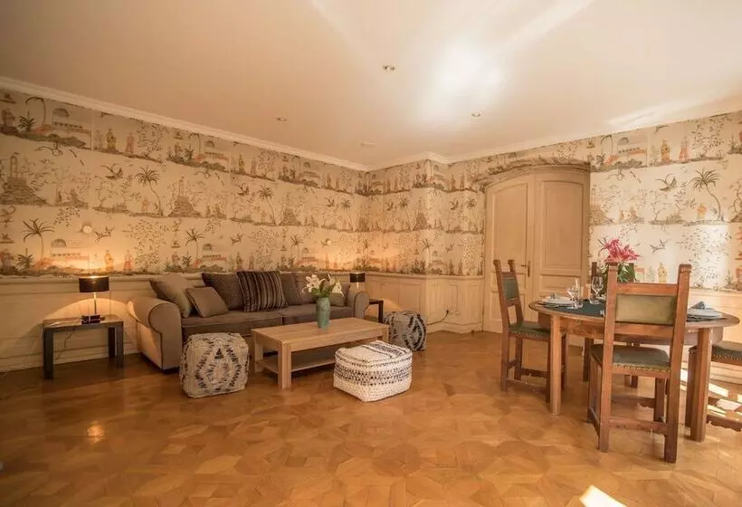 هتل Palais Trapp