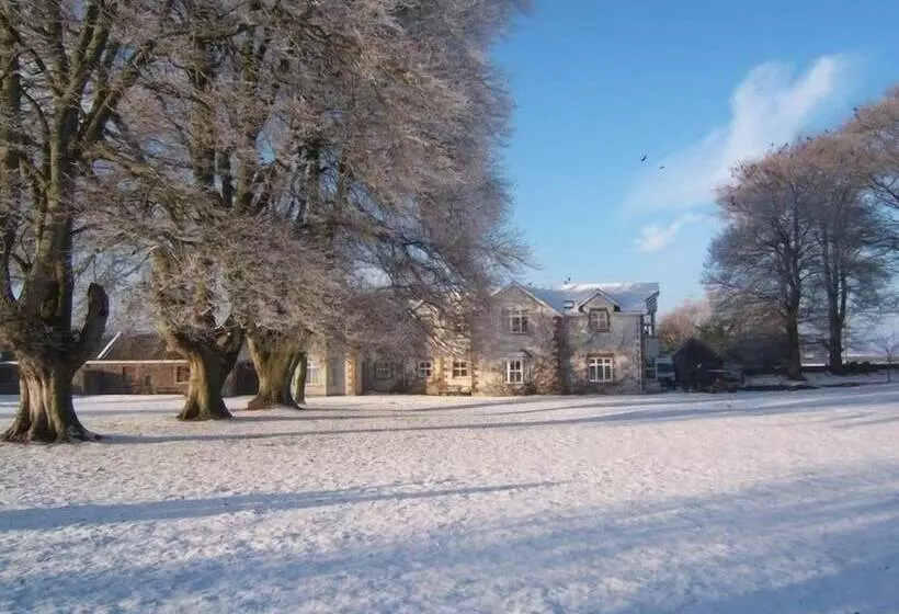 Maaseutuhotelli Coolanowle Country House