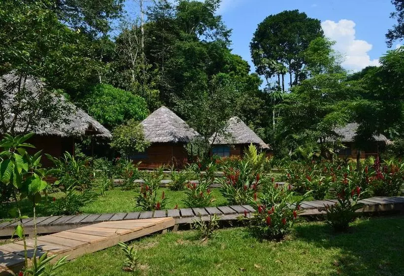 ホテル Sani Lodge