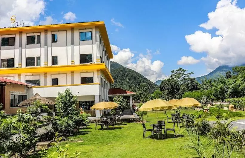 هتل Siddhartha Riverside Resort