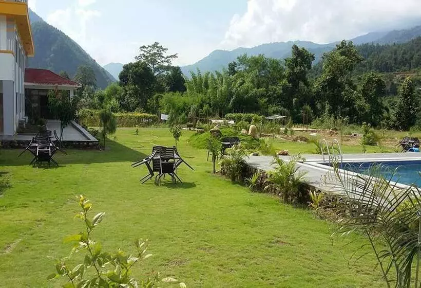 هتل Siddhartha Riverside Resort