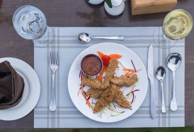 هتل Siddhartha Riverside Resort