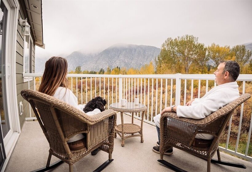 호텔 Similkameen Wild Resort & Winery