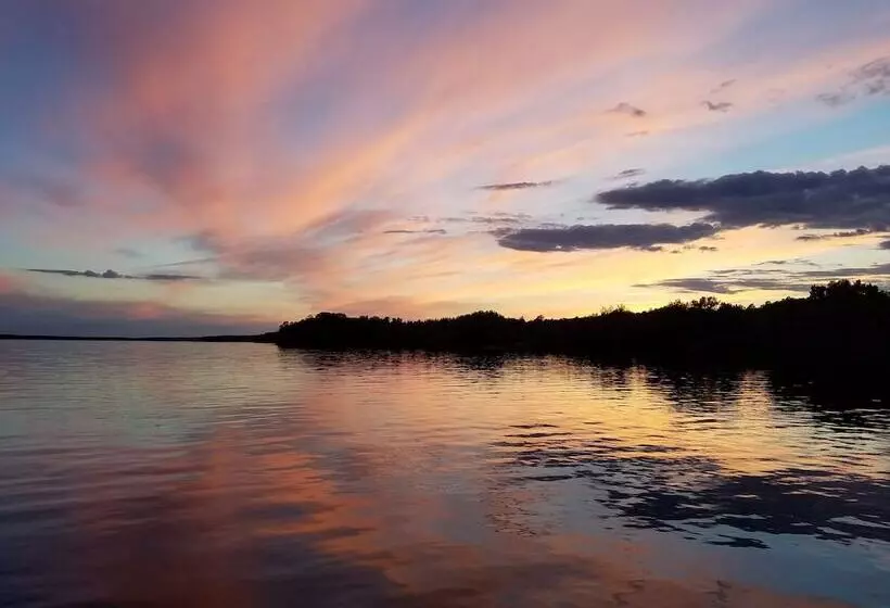 Hotelli Skyport Lodge