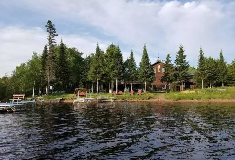 Hotelli Skyport Lodge