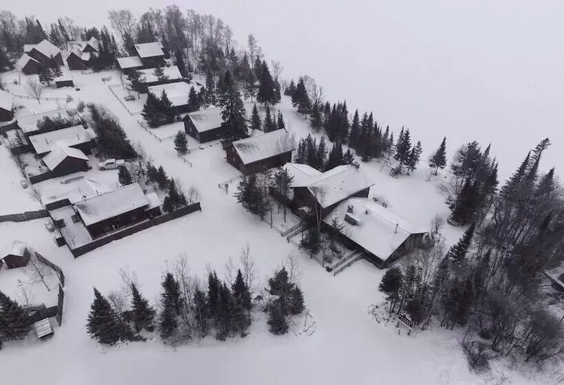 Hotelli Skyport Lodge