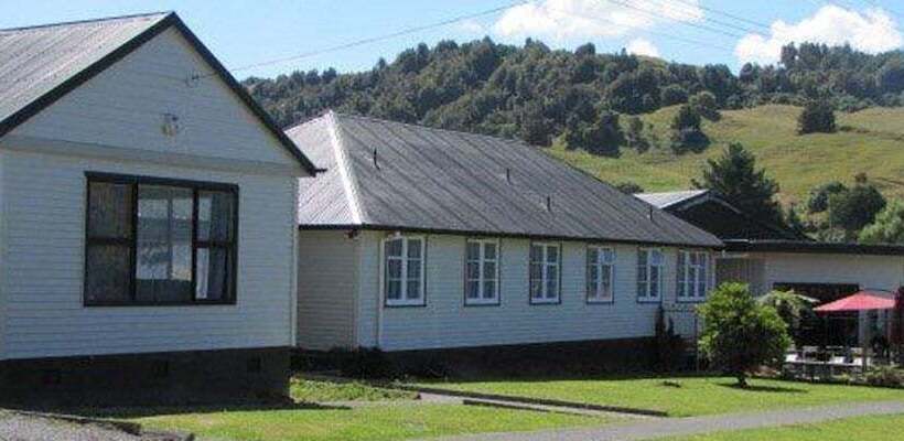 فندق Wooden Heart Cafe And Benneydale Lodge