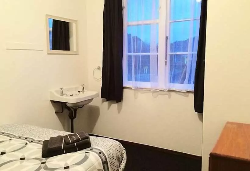 Hotelli Wooden Heart Cafe And Benneydale Lodge