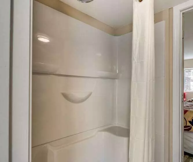 مُتل Beachcomber Inn