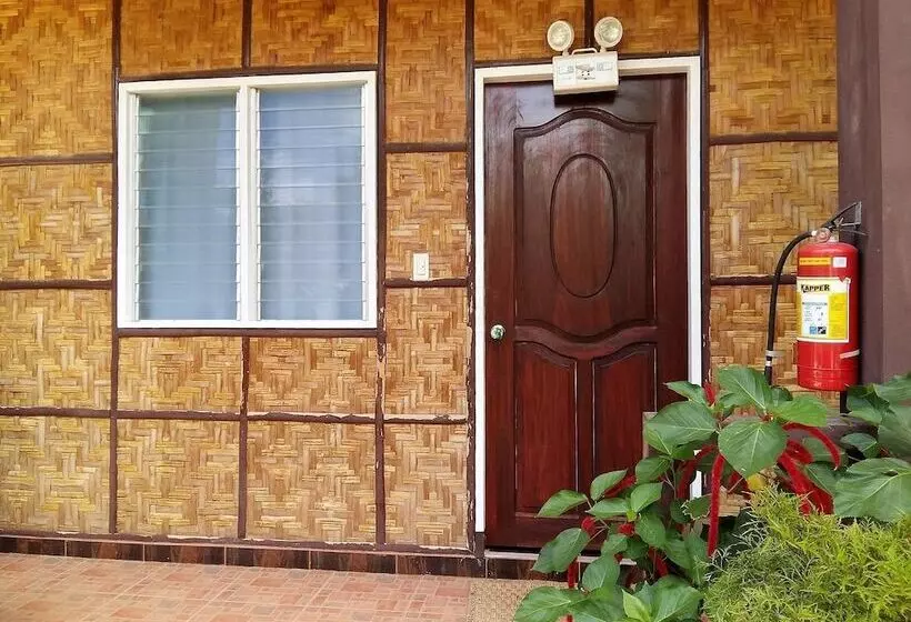 Majatalo Coco Grove Nature Resort