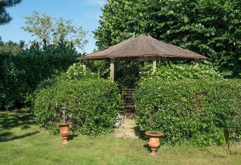 Majatalo Maison D Hotes, Gite, Les Batarelles
