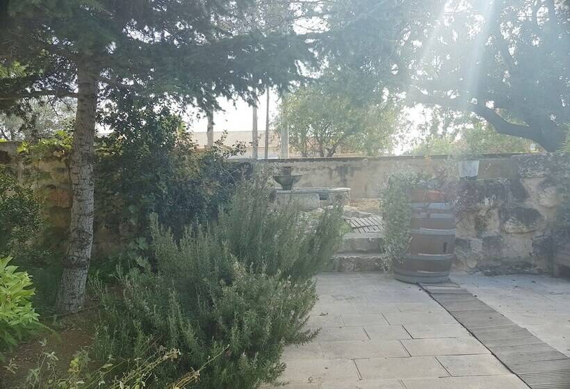 פנסיון Neve Hagar