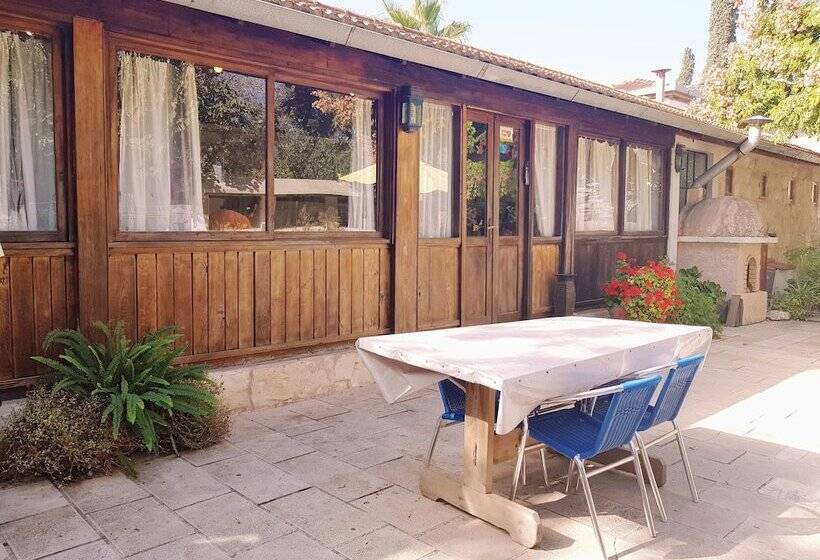 פנסיון Neve Hagar