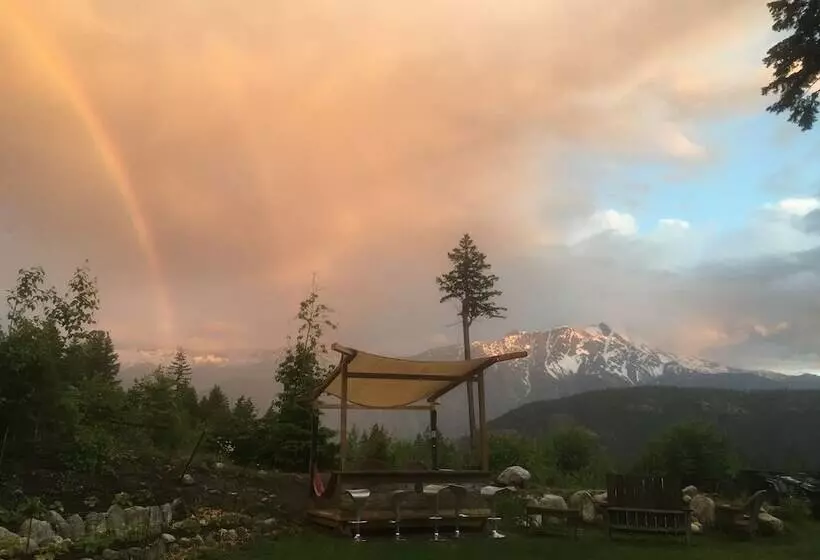 Sweetwater Lane Farm B & B