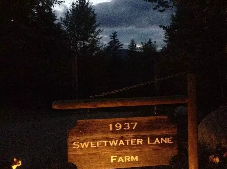 Sweetwater Lane Farm B & B