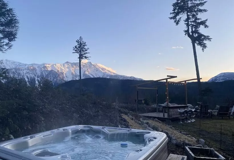 Sweetwater Lane Farm B & B