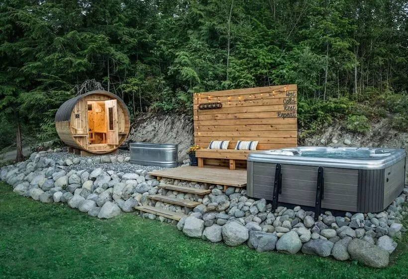 Sweetwater Lane Farm B & B