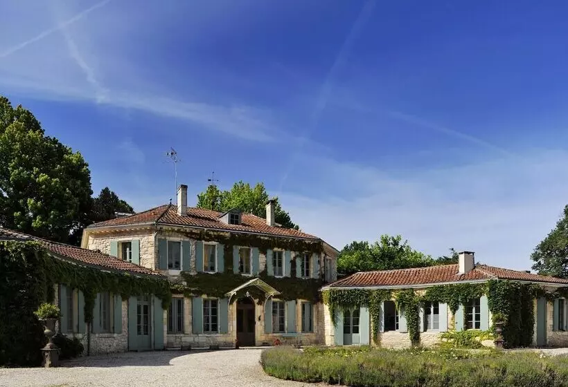 Aamiaismajoitus (B&B) Château De L Isle