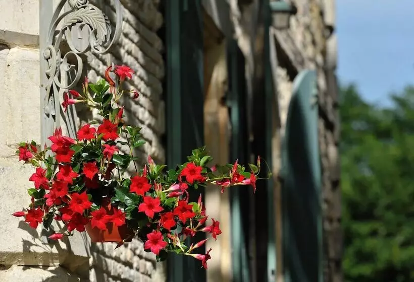 Aamiaismajoitus (B&B) Château De L Isle