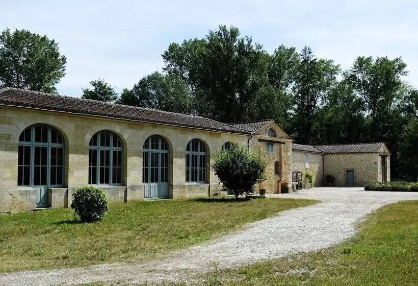 Aamiaismajoitus (B&B) Château De L Isle
