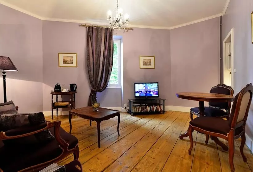 Aamiaismajoitus (B&B) Château De L Isle