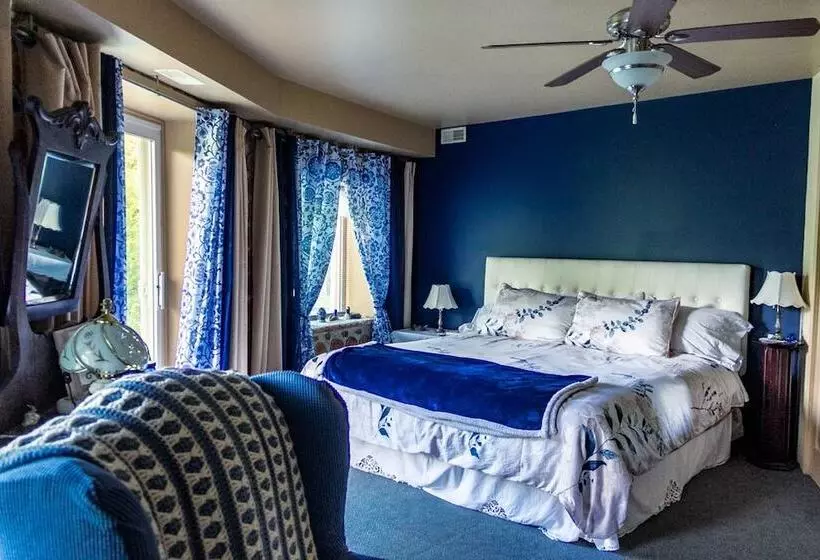 Aamiaismajoitus (B&B) The Gathering Place On Golden Ponds