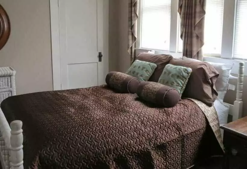 Aamiaismajoitus (B&B) The Guest House