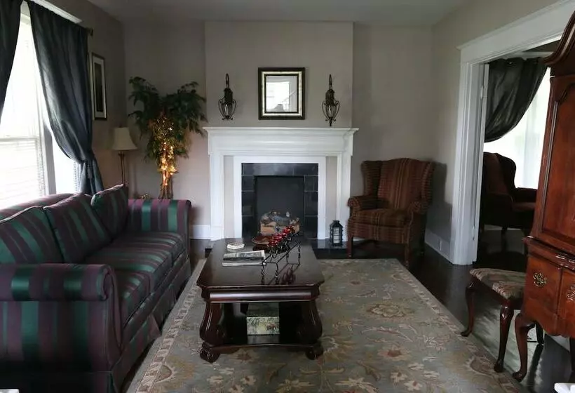 Aamiaismajoitus (B&B) The Guest House