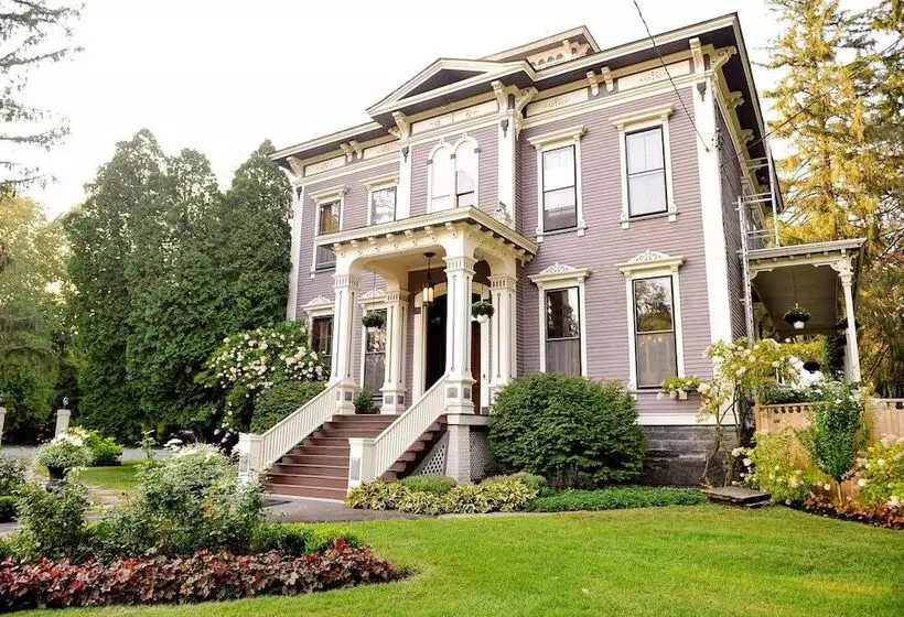 Aamiaismajoitus (B&B) The Mansion Of Saratoga