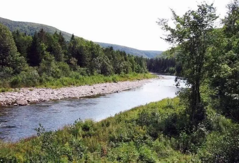 Big Intervale Fishing Lodge