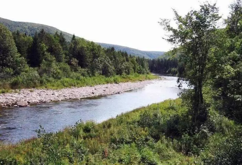 Big Intervale Fishing Lodge