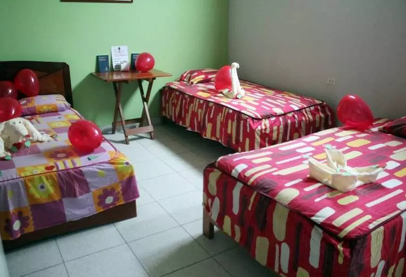 Hostal De La Vega