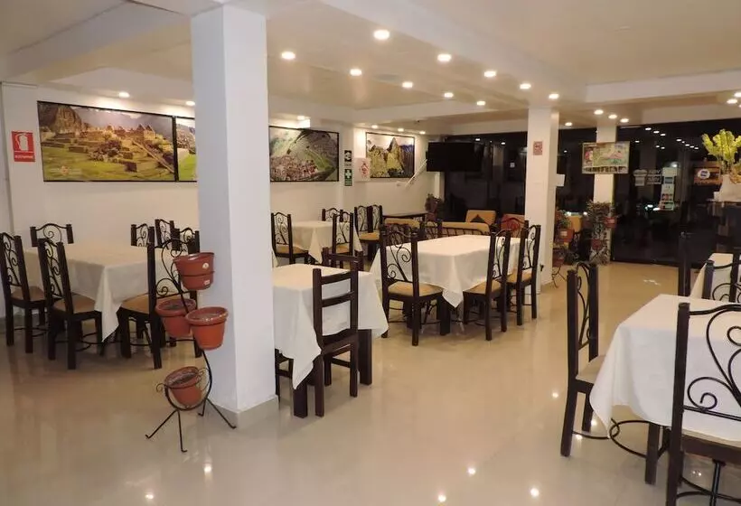 مسافرخانه Intillaqta Machupicchu Pueblo