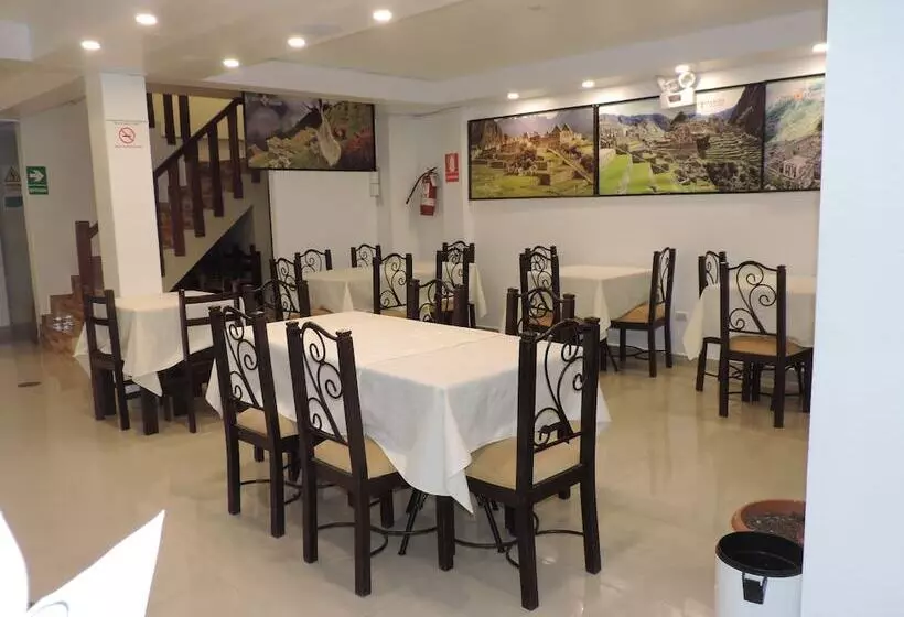 مسافرخانه Intillaqta Machupicchu Pueblo