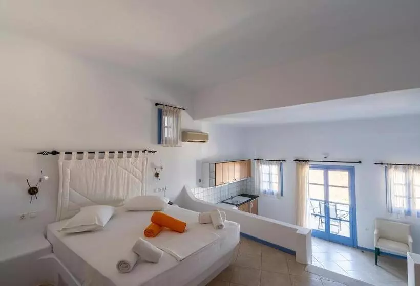 Hotelli Apollon Village