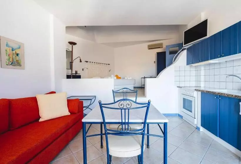 Hotelli Apollon Village