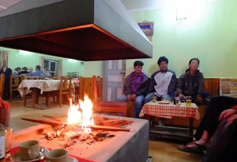 هتل Balthali Village Resort