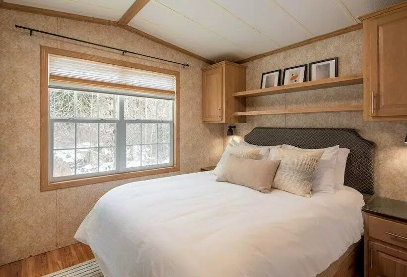 Hotelli Crazy Creek Resort & Hot Pools