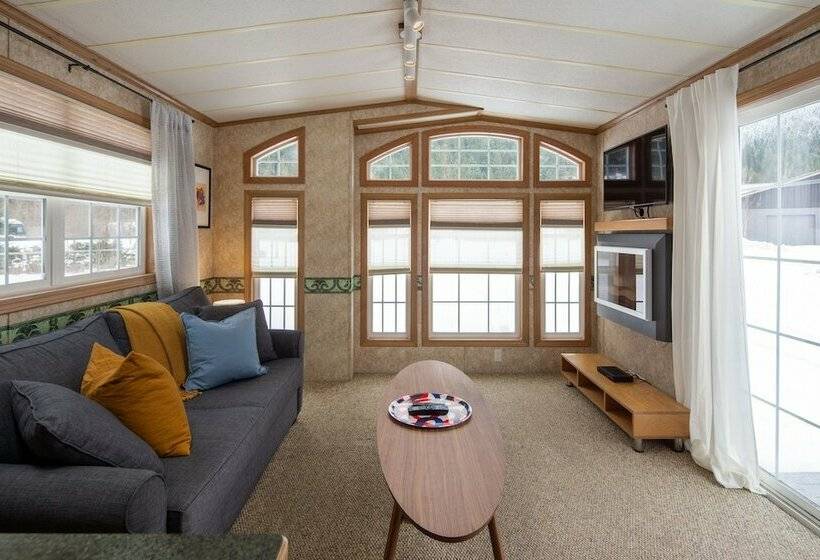 酒店 Crazy Creek Resort & Hot Pools