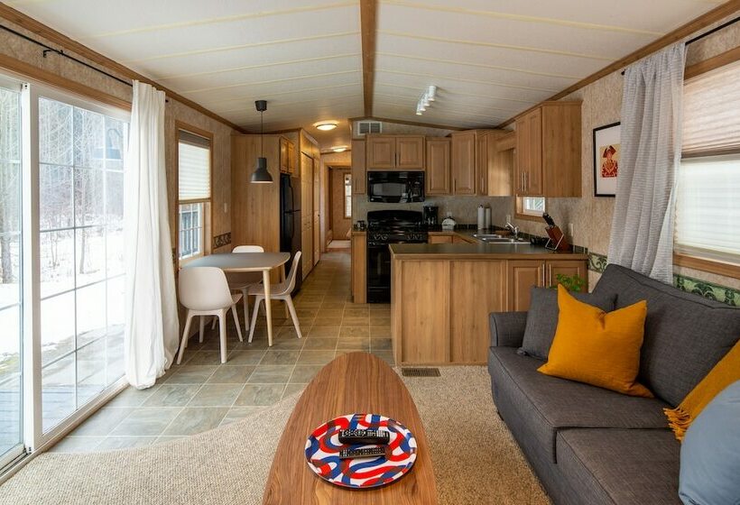 酒店 Crazy Creek Resort & Hot Pools