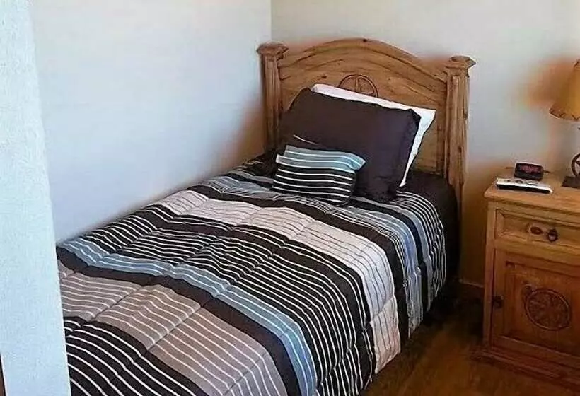 Hotelli Custom Touch Village Bay City