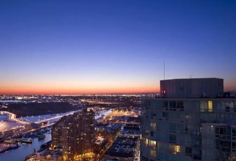 Hotelli Global Luxury Suites At Exchange