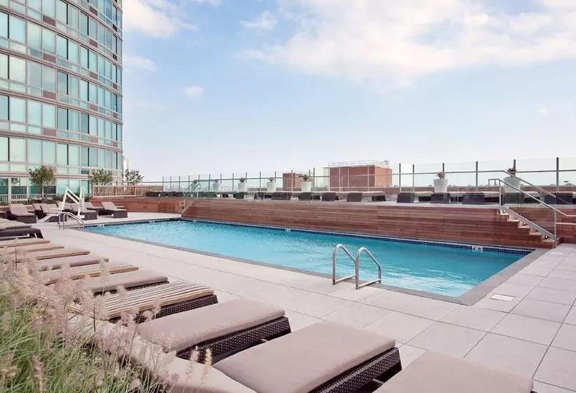 Hotelli Global Luxury Suites At Exchange